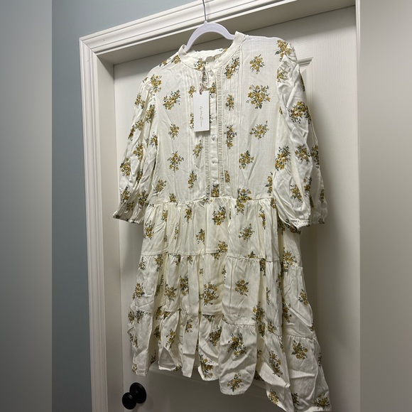 Whimsical, cream w/floral midi dress, 3/4 length sleeve. Lined. Buttons - Picture 1 of 4